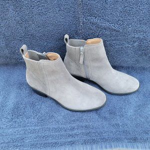 Vionic Suede Booties (Size 7)